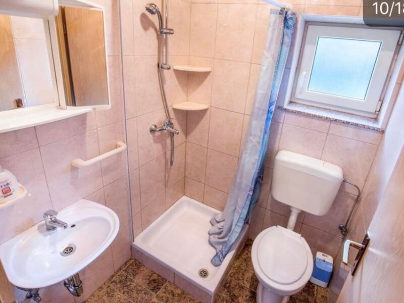Stan za radnike cijela godina Matulji/Rijeka/Opatija - Bez agencija (iznajmljivanje)